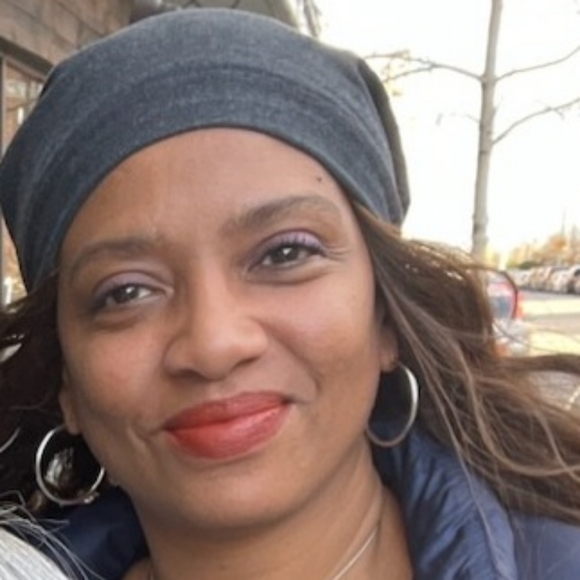 Meet your Posher, @crystalmoving - Picture 4 of 5